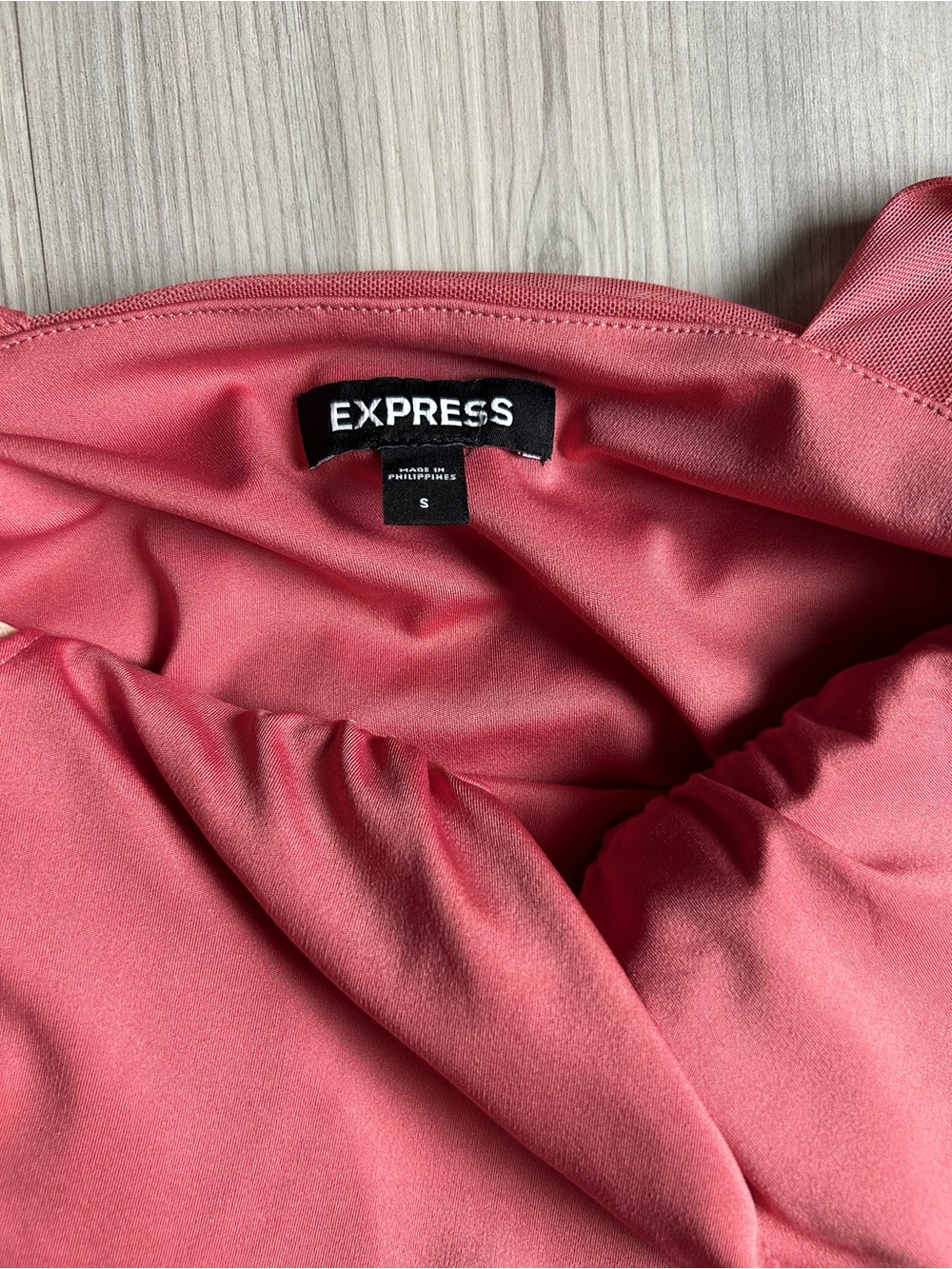 Express Coral Ruched Mini Dress - Picture 2 of 4